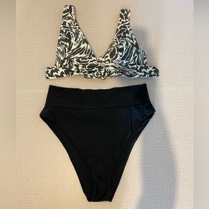 Aerie White and Gray Triangle Bikini Top and Black Cheeky Bikini Bottoms size XL
